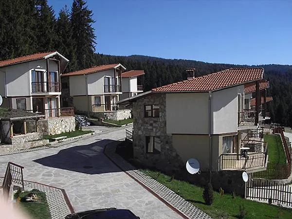 Вилла Amampuri Village