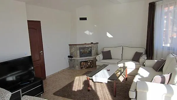 Вилла Amampuri Village