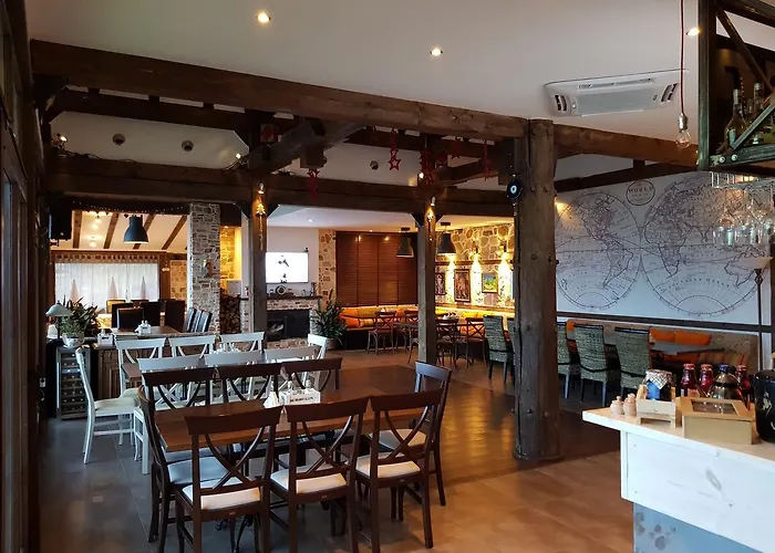 Вилла Amampuri Village