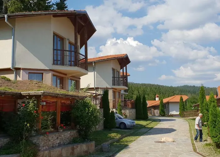 Вилла Amampuri Village